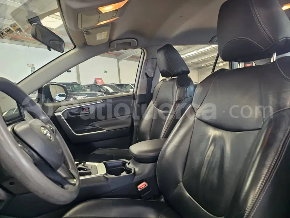 Foto 7 de Toyota RAV 4
