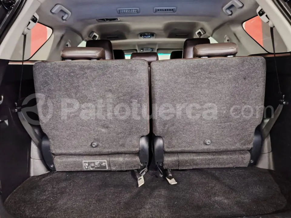 Foto 26 de Toyota Fortuner 2.7