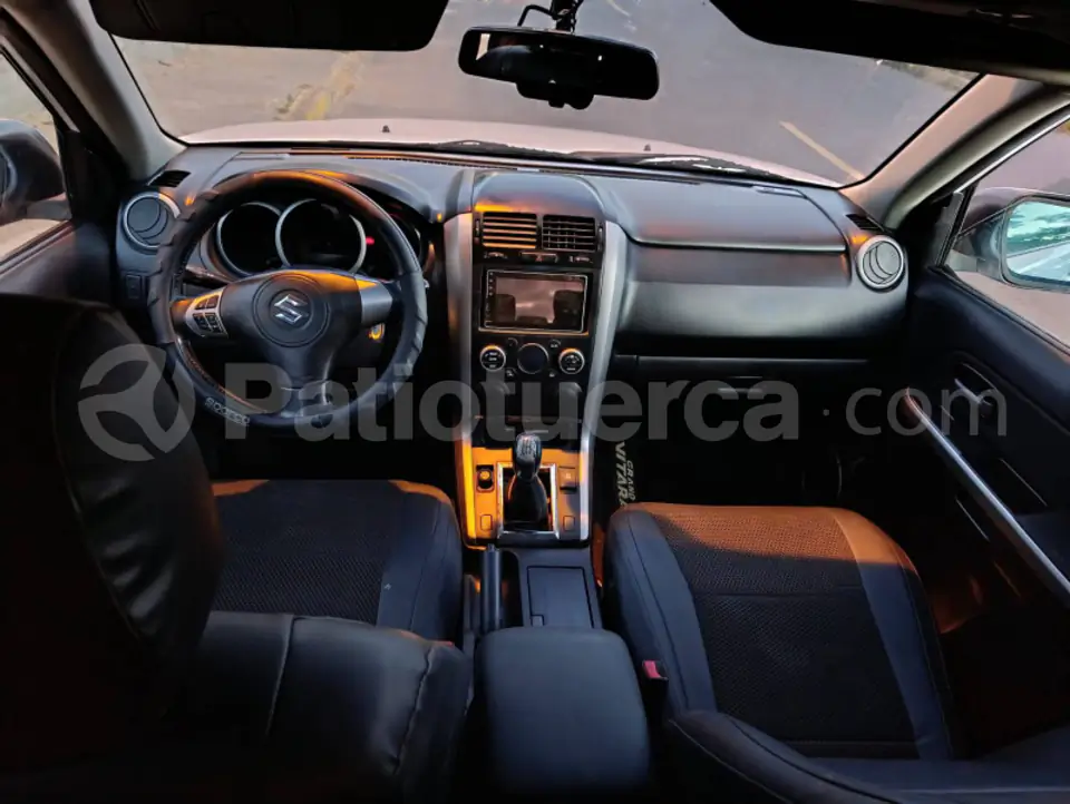 Foto 6 de Suzuki Grand Vitara SZ Next