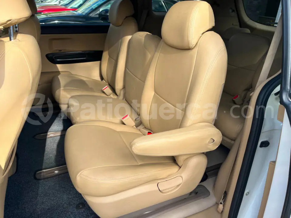 Foto 11 de Kia Grand Carnival