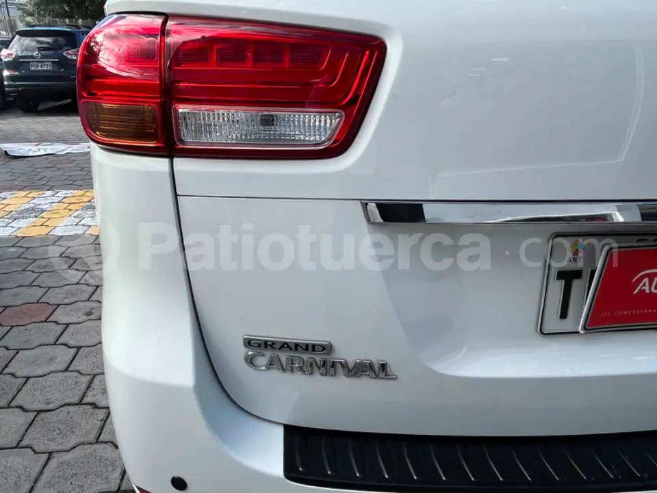 Foto 22 de Kia Carnival