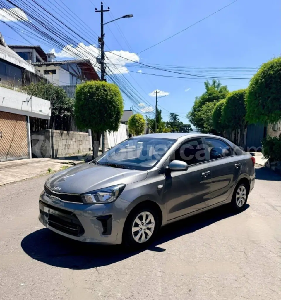 Foto 1 de Kia Soluto