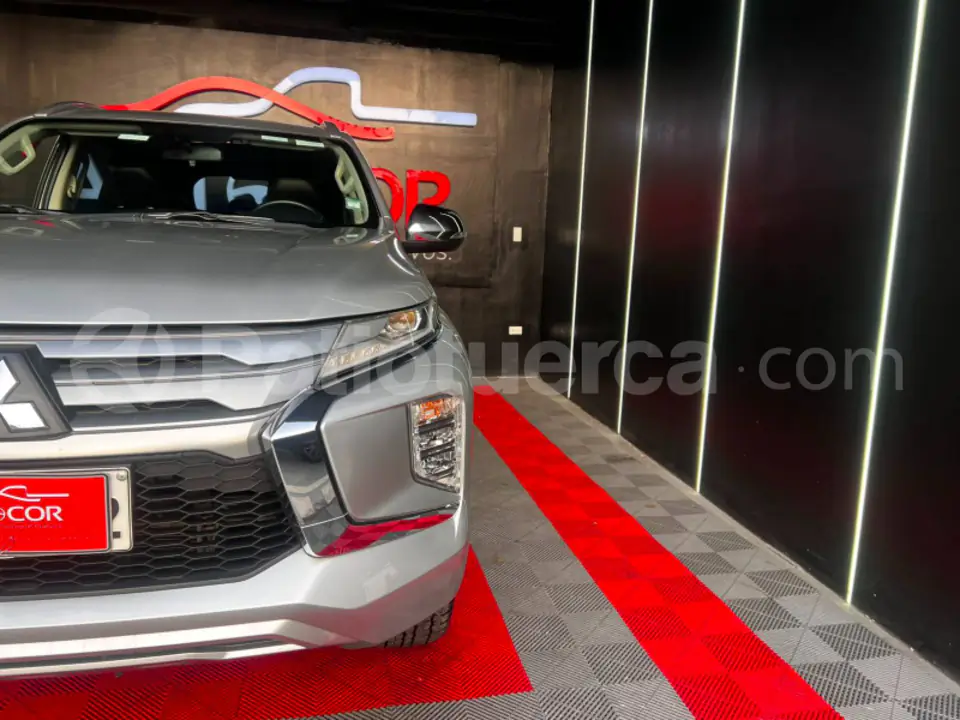 Foto 4 de Mitsubishi Montero
