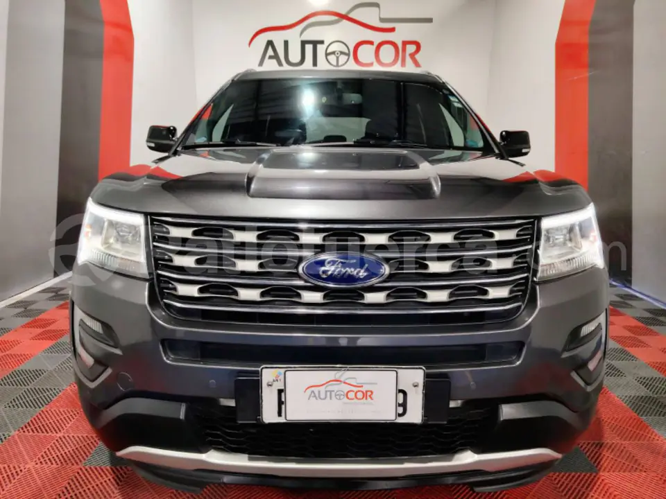 Foto 8 de Ford Explorer XLT