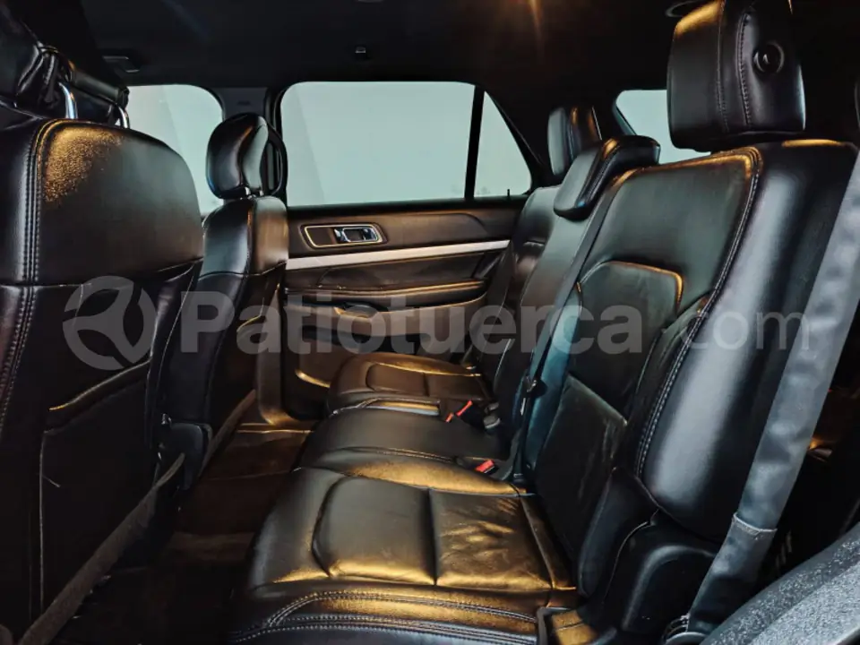 Foto 14 de Ford Explorer XLT