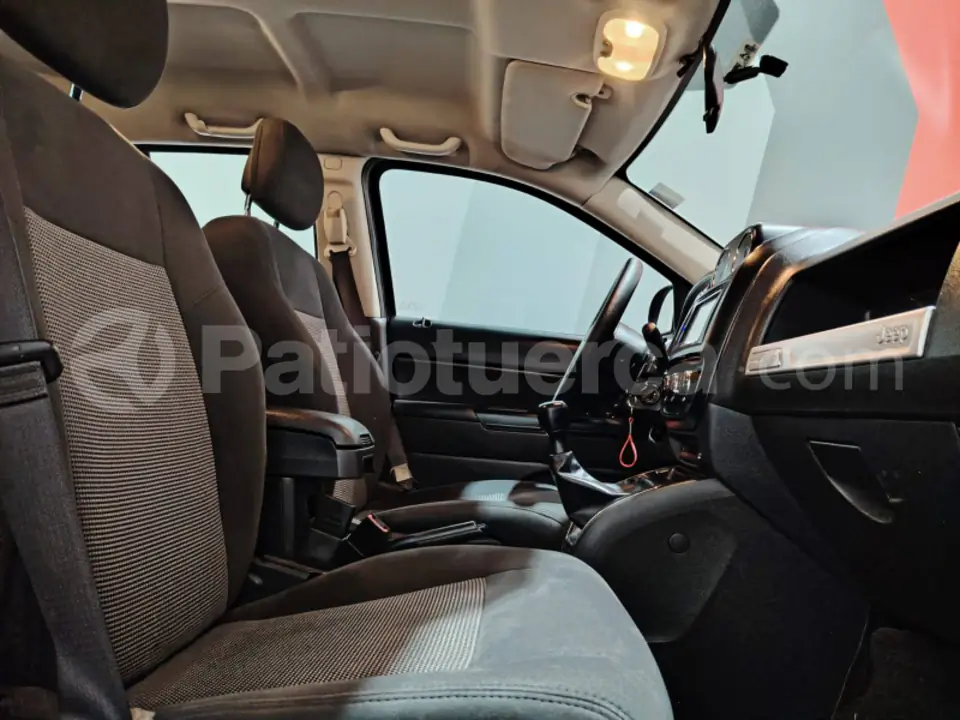 Foto 10 de Jeep Compass Sport