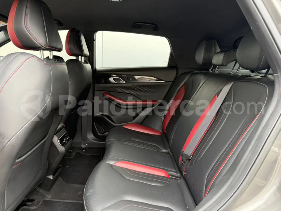 Foto 7 de Geely Coolray
