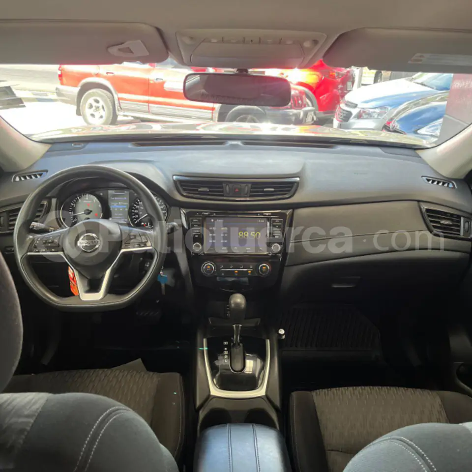 Foto 14 de Nissan X-Trail Sense 2 Row