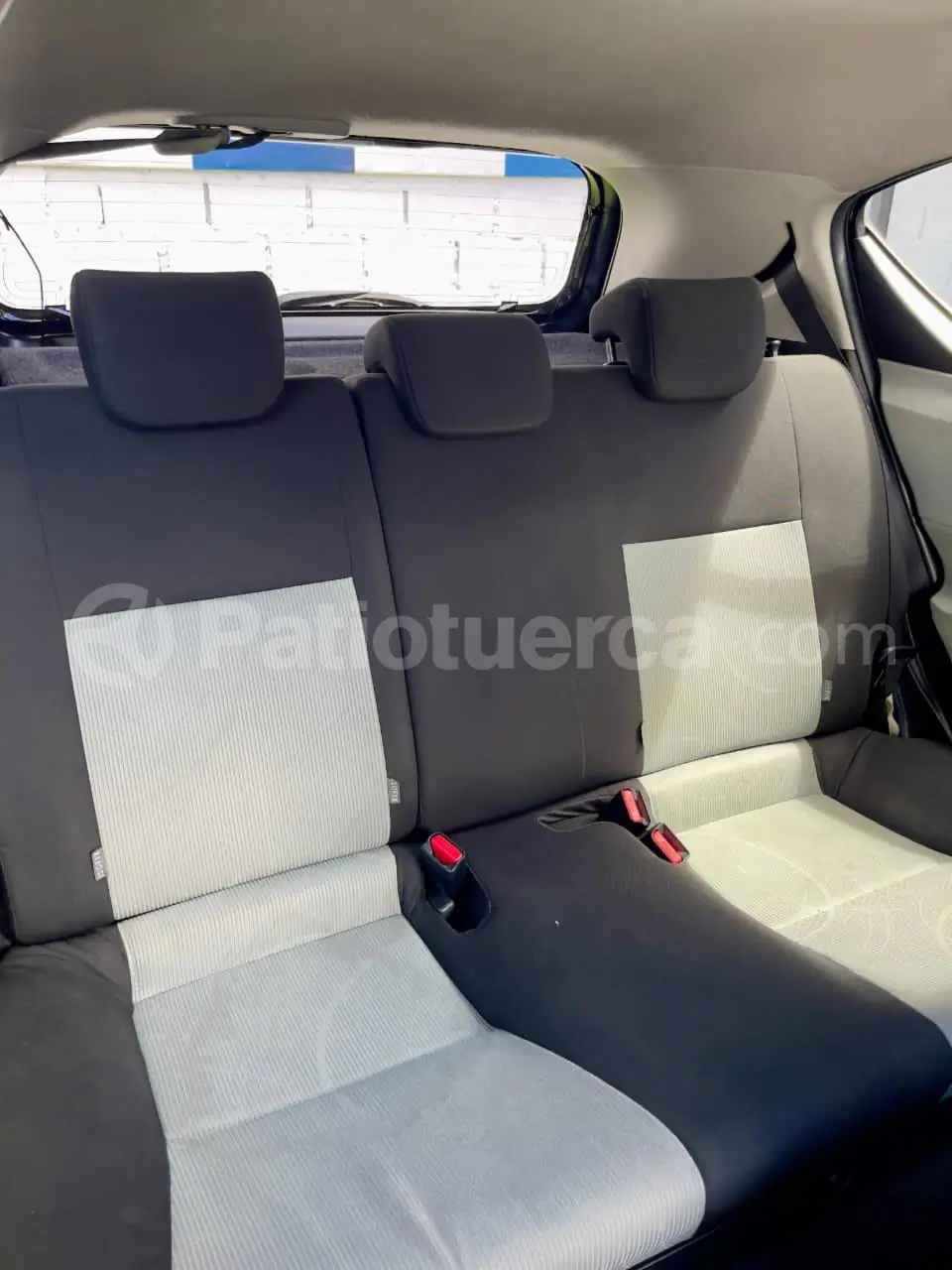 Foto 14 de Toyota Prius C Sport
