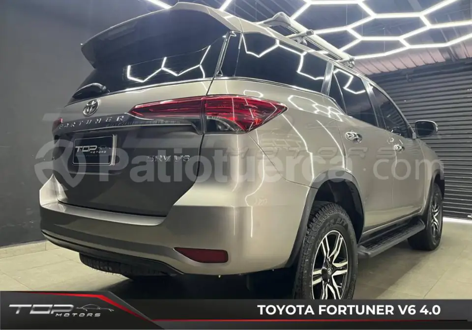 Foto 6 de Toyota Fortuner 4.0