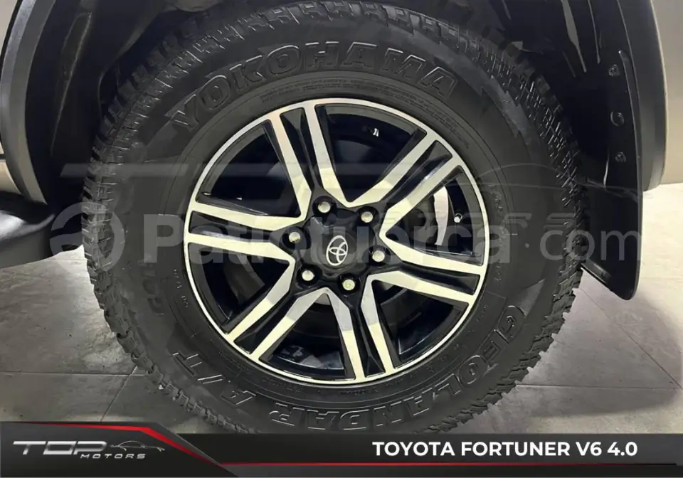 Foto 22 de Toyota Fortuner 4.0