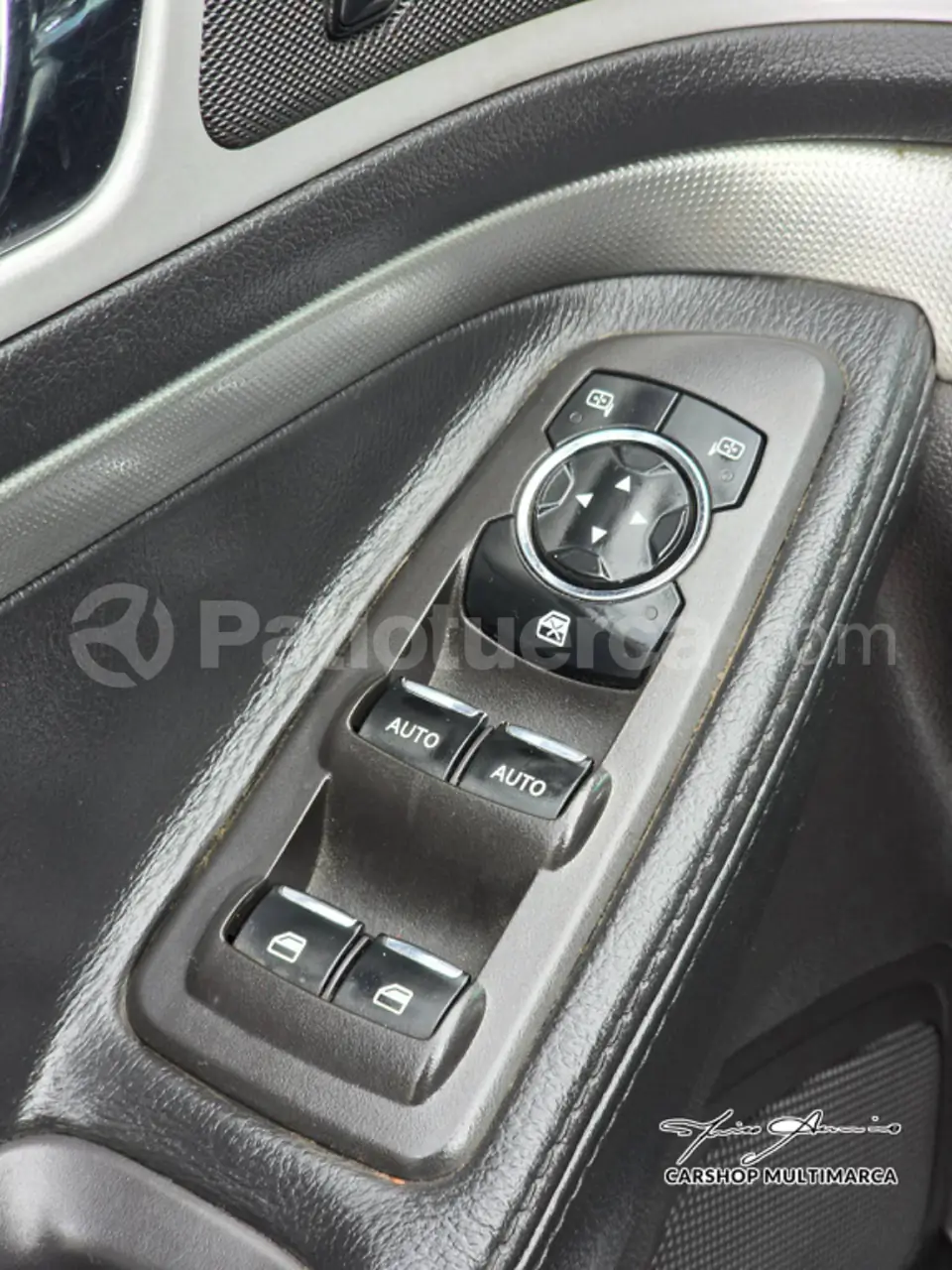 Foto 18 de Ford Explorer XLT