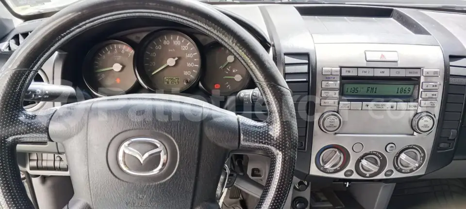 Foto 5 de Mazda BT-50 CD 4x2