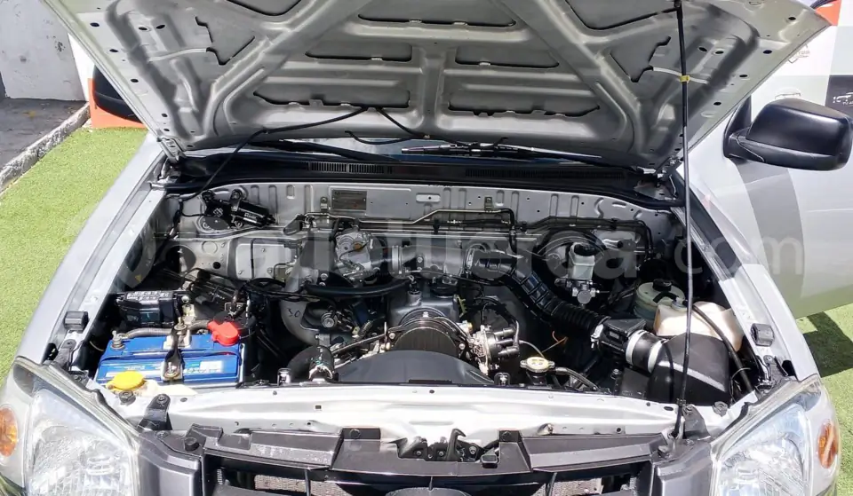 Foto 7 de Mazda BT-50 CD 4x2