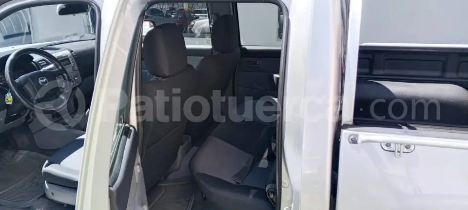 Foto 10 de Mazda BT-50 CD 4x2