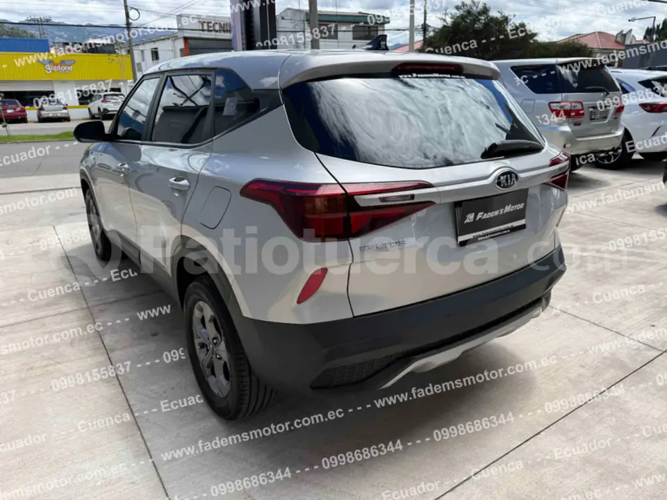 Foto 4 de Kia Seltos LX