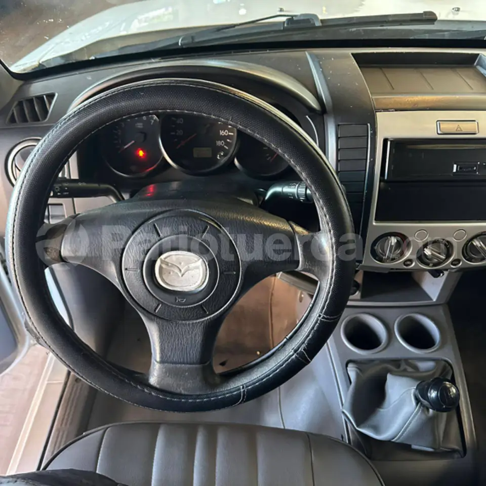 Foto 9 de Mazda BT-50 CS 2.2