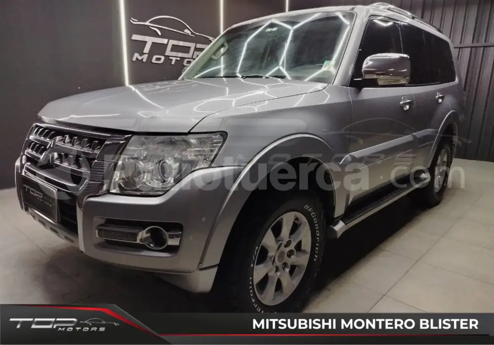 Foto 3 de Mitsubishi Montero Blister