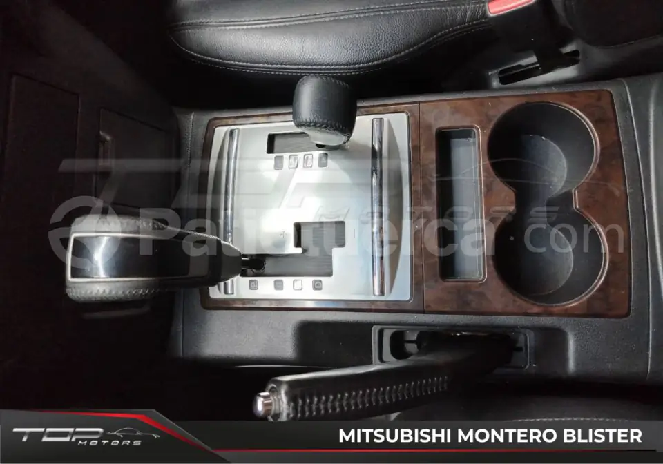 Foto 21 de Mitsubishi Montero Blister