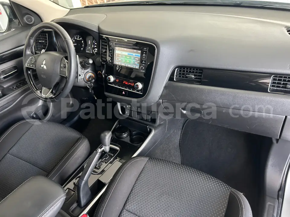 Foto 17 de Mitsubishi Outlander