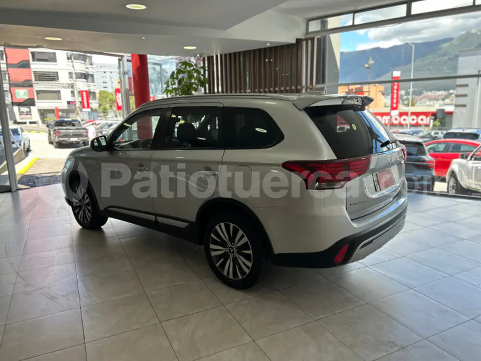 Foto 4 de Peugeot 3008N ACT