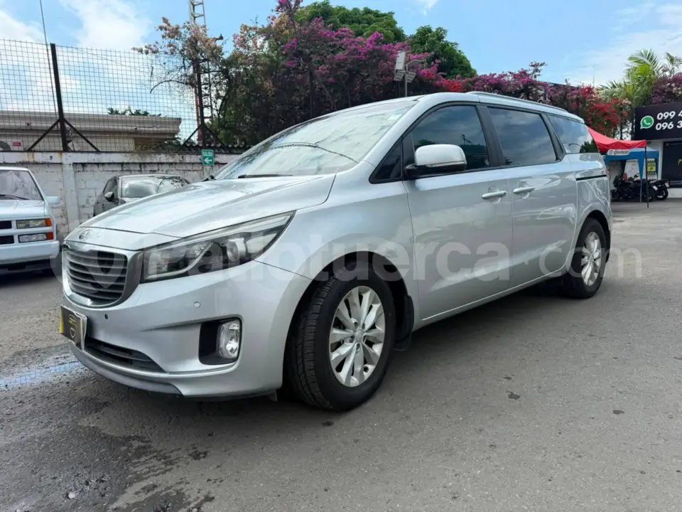 Foto 2 de Kia Carnival