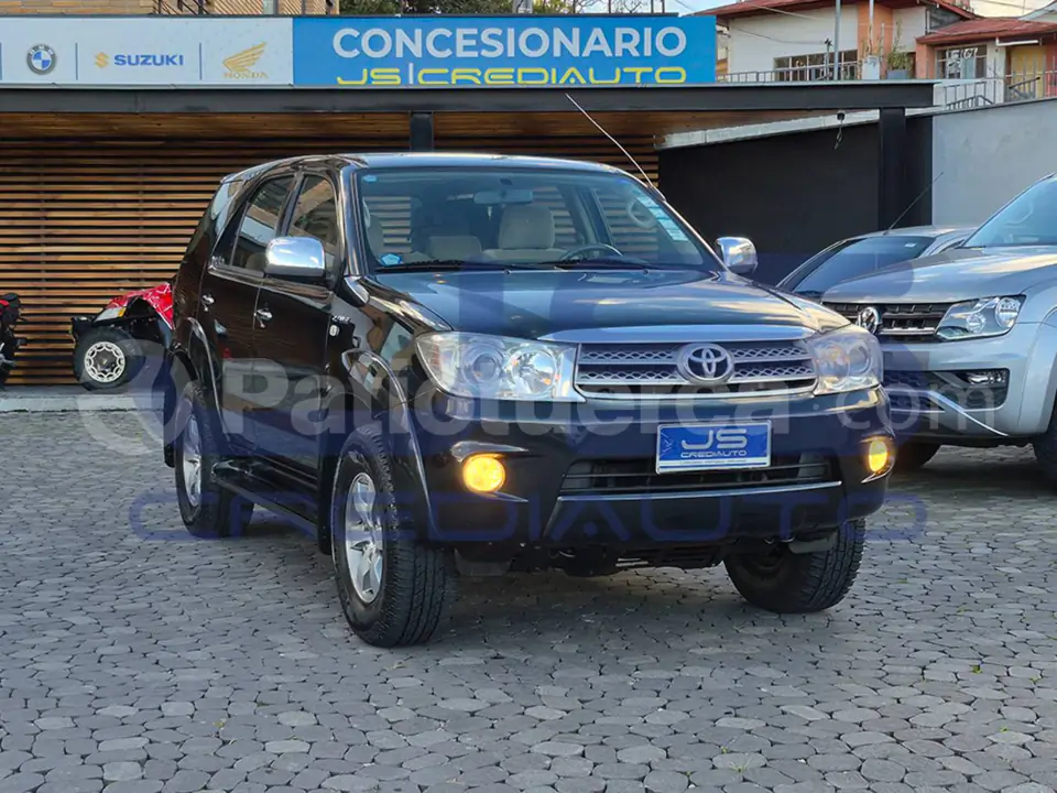 Foto 7 de Toyota AWT FORTUNER