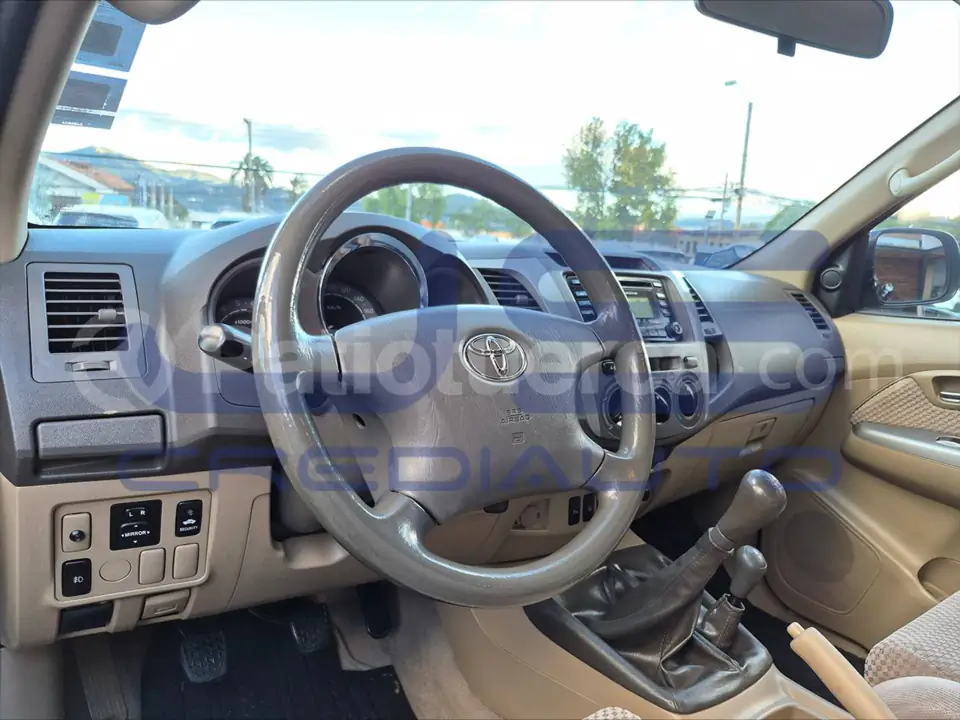 Foto 8 de Toyota AWT FORTUNER