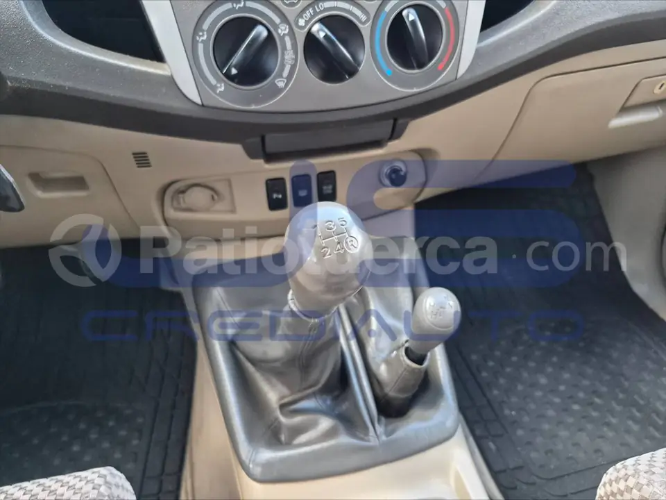 Foto 11 de Toyota AWT FORTUNER