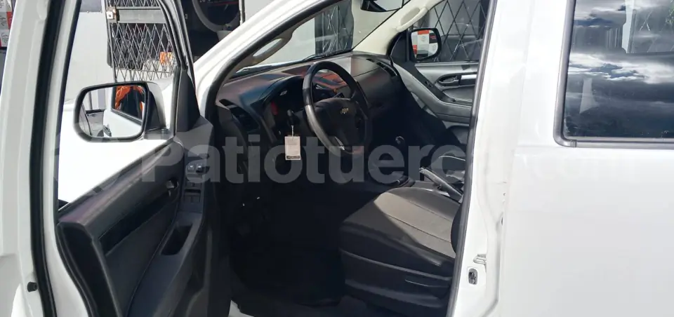 Foto 11 de Chevrolet D-MAX CRDI 2.5 CD 4X2 TM DIESEL