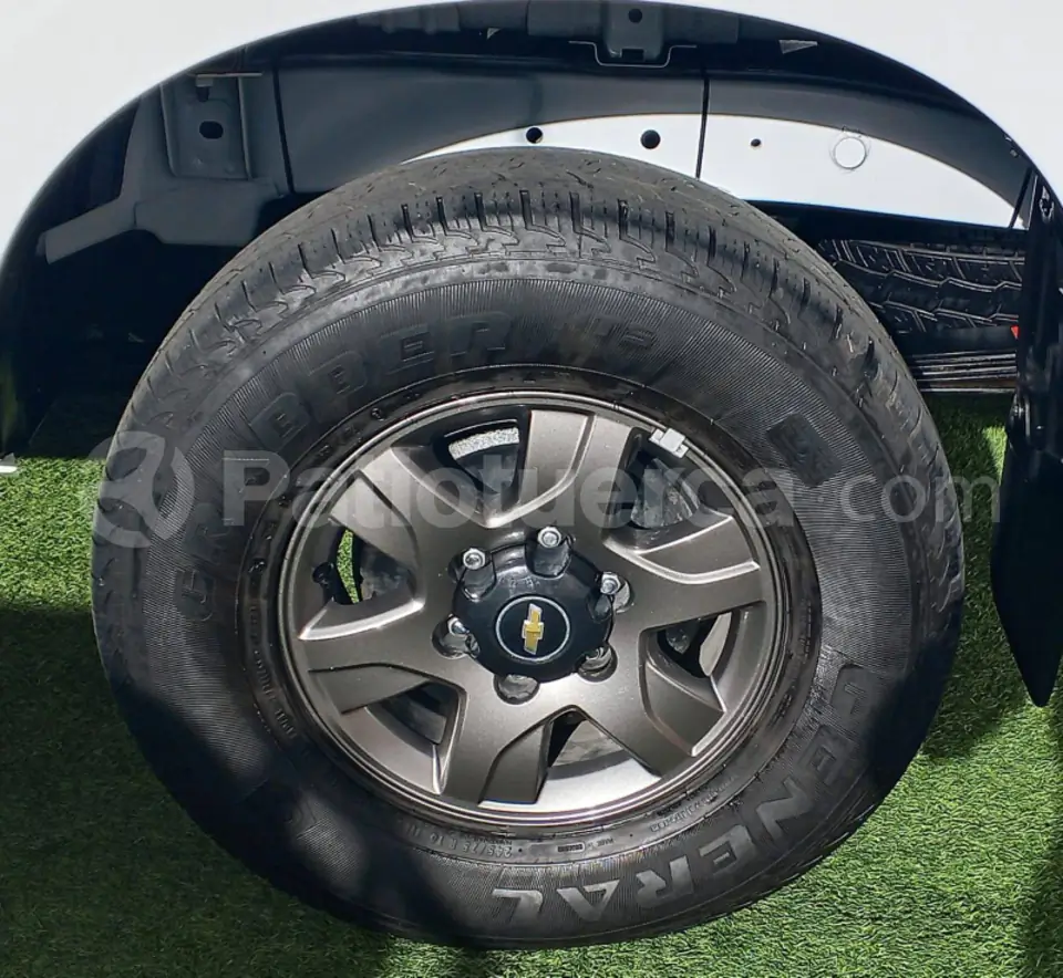 Foto 14 de Chevrolet D-MAX CRDI 2.5 CD 4X2 TM DIESEL
