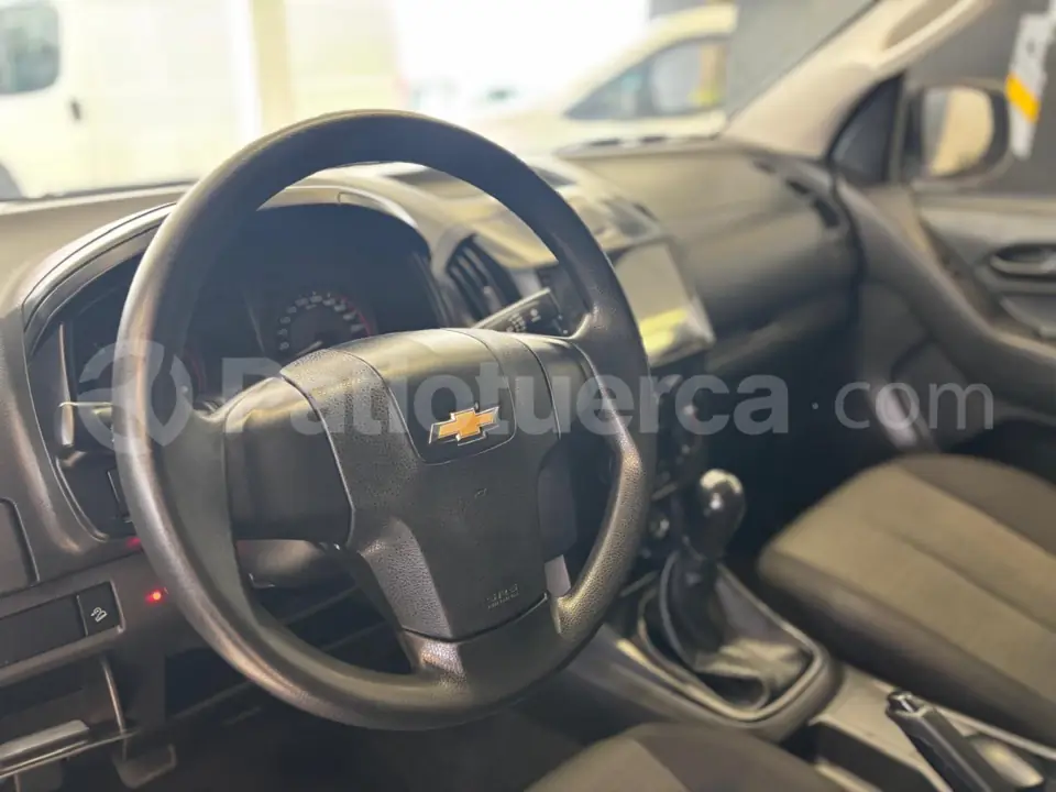 Foto 2 de Chevrolet D-MAX HI RIDE CRDI