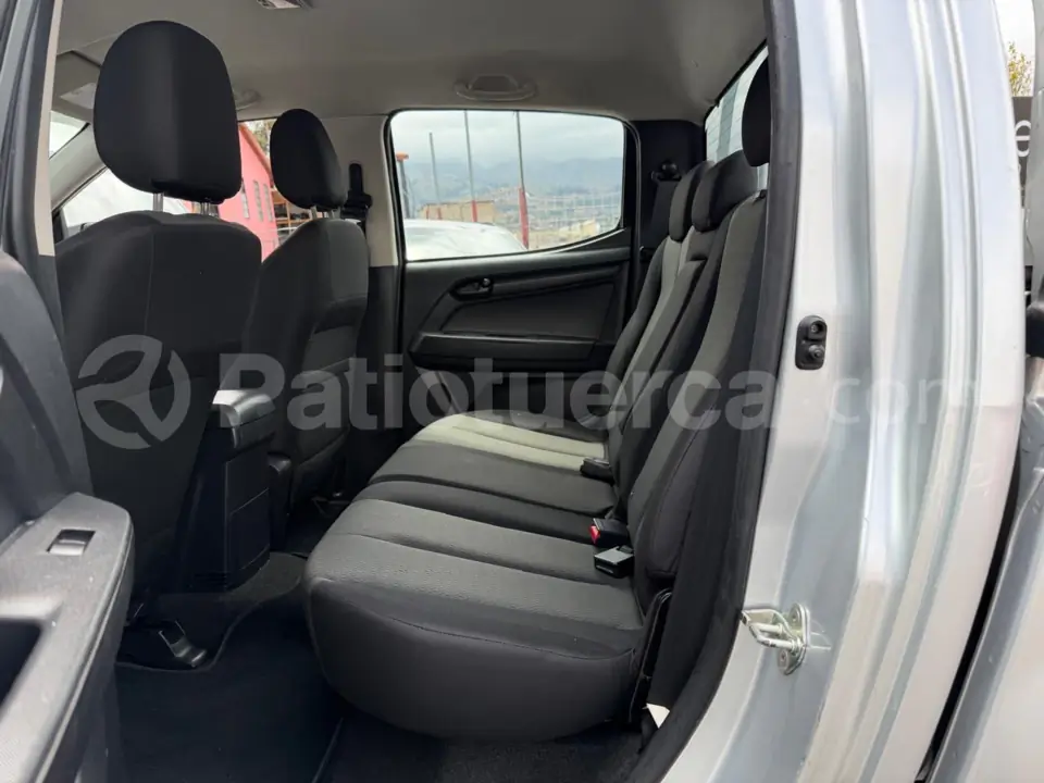 Foto 12 de Chevrolet D MAX CRDI FULL 2.5.