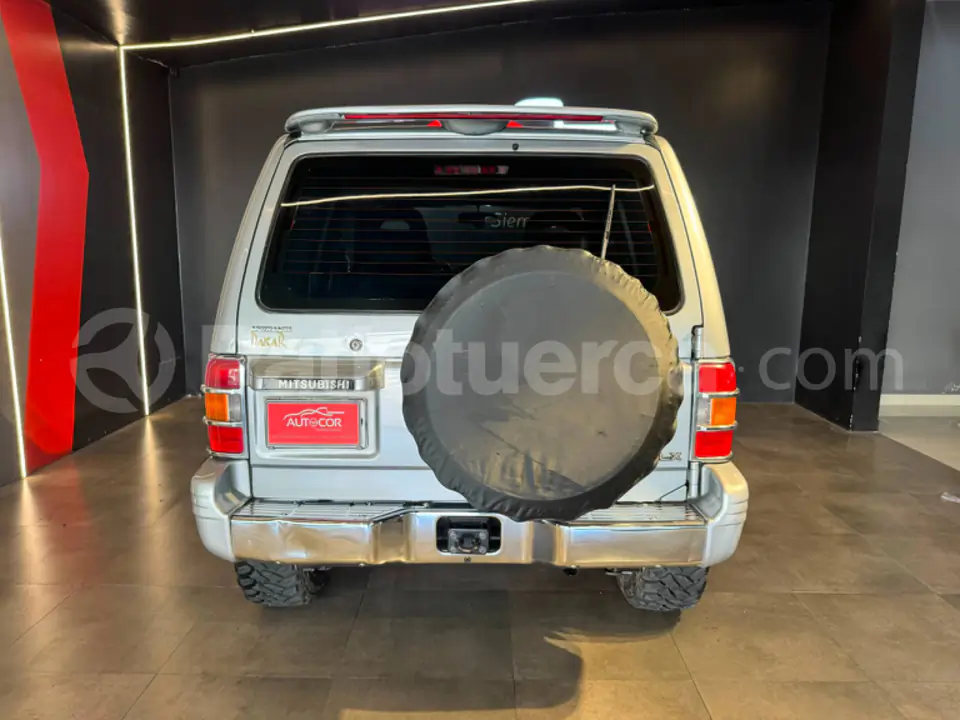 Foto 7 de Mitsubishi Montero GLS