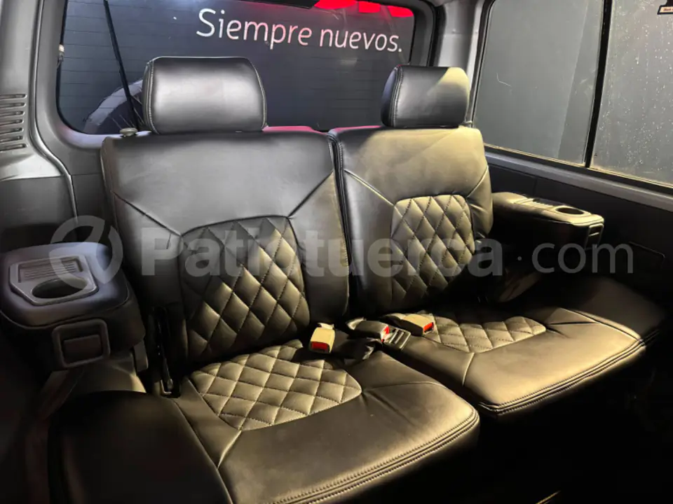 Foto 18 de Mitsubishi Montero GLS