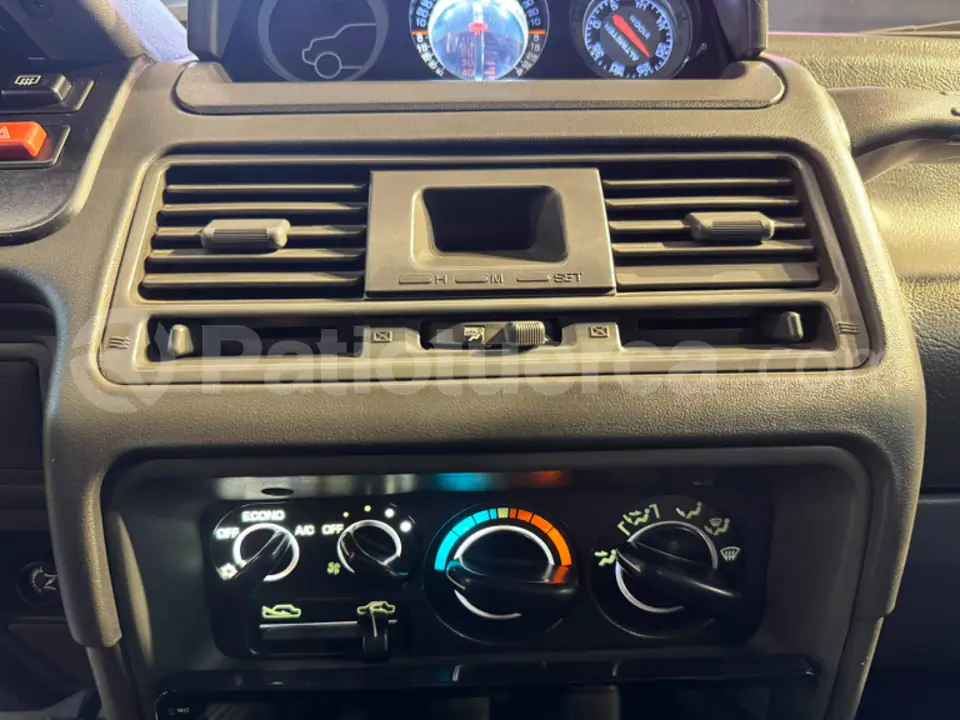Foto 25 de Mitsubishi Montero GLS