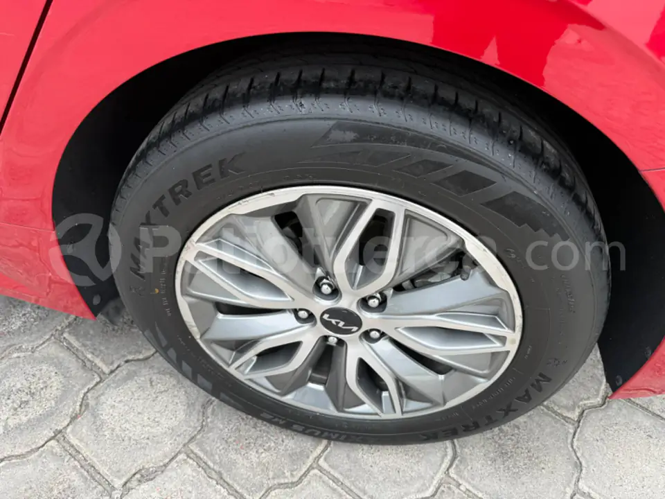 Foto 9 de Kia K5