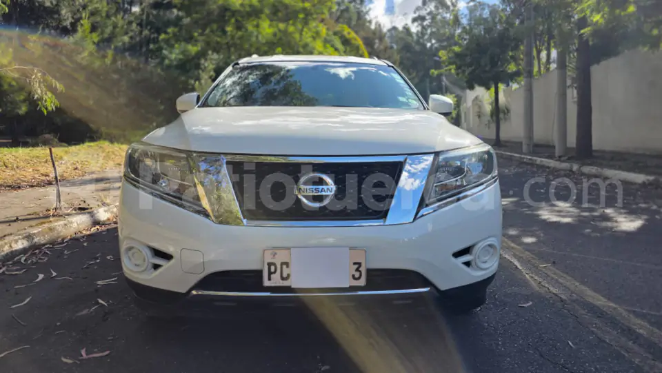 Foto 2 de Nissan Pathfinder