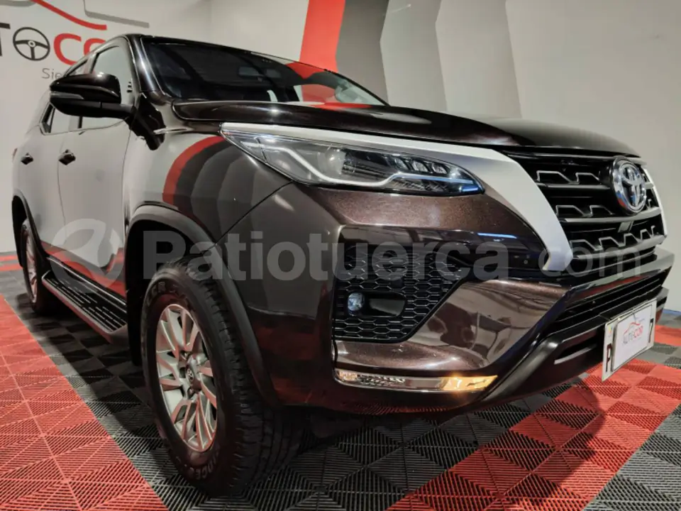 Foto 8 de Toyota New Fortuner