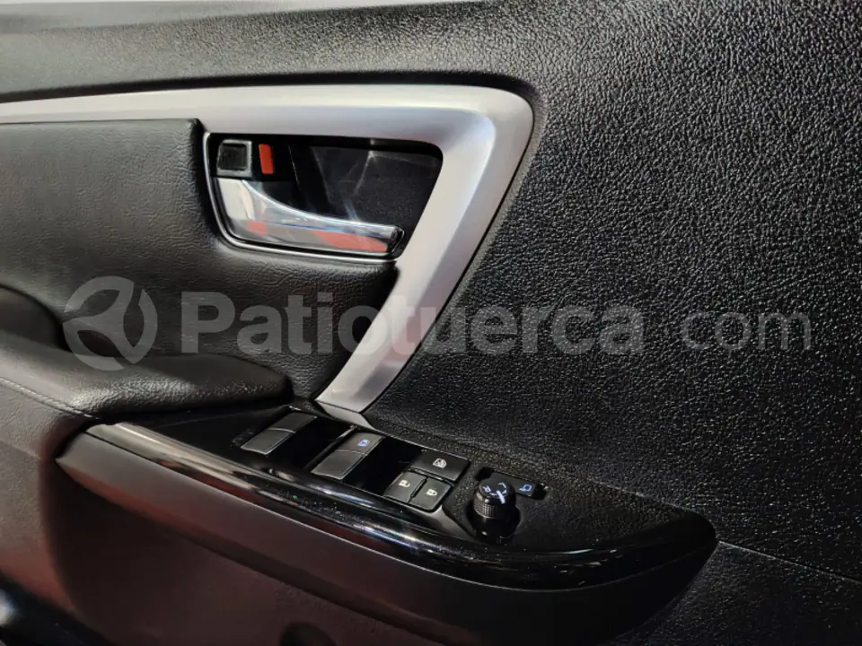 Foto 10 de Toyota New Fortuner