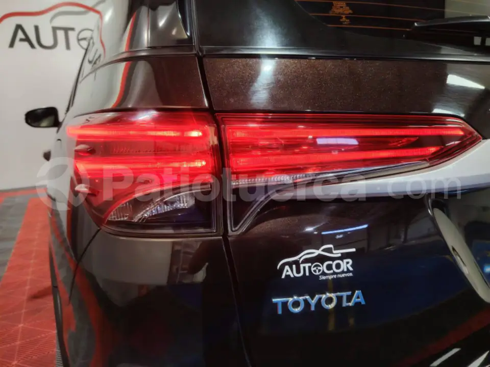 Foto 15 de Toyota New Fortuner