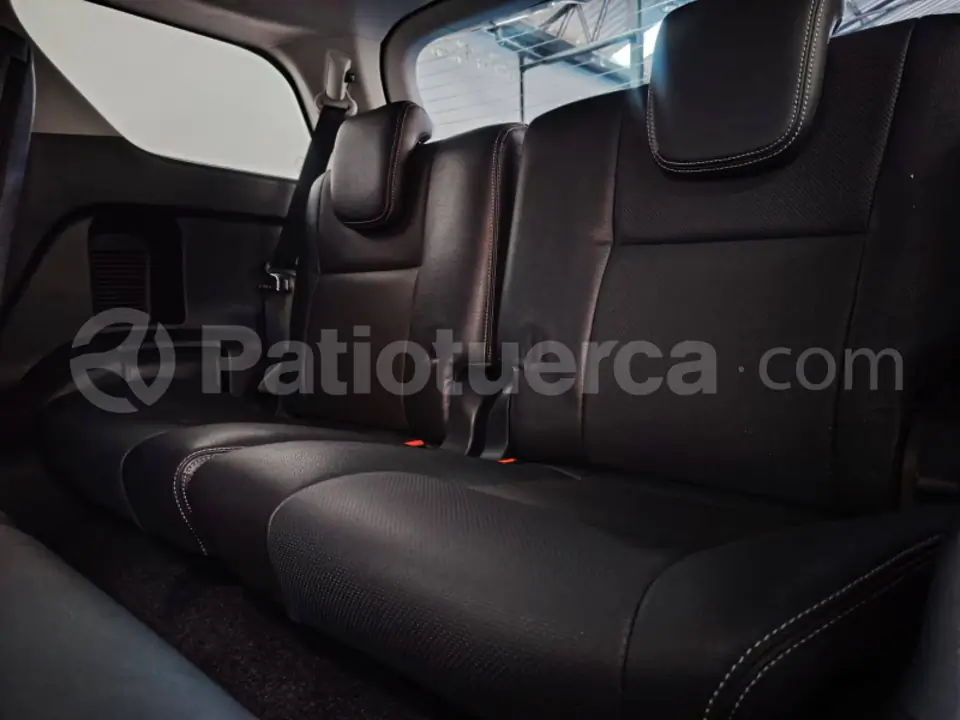 Foto 16 de Toyota New Fortuner