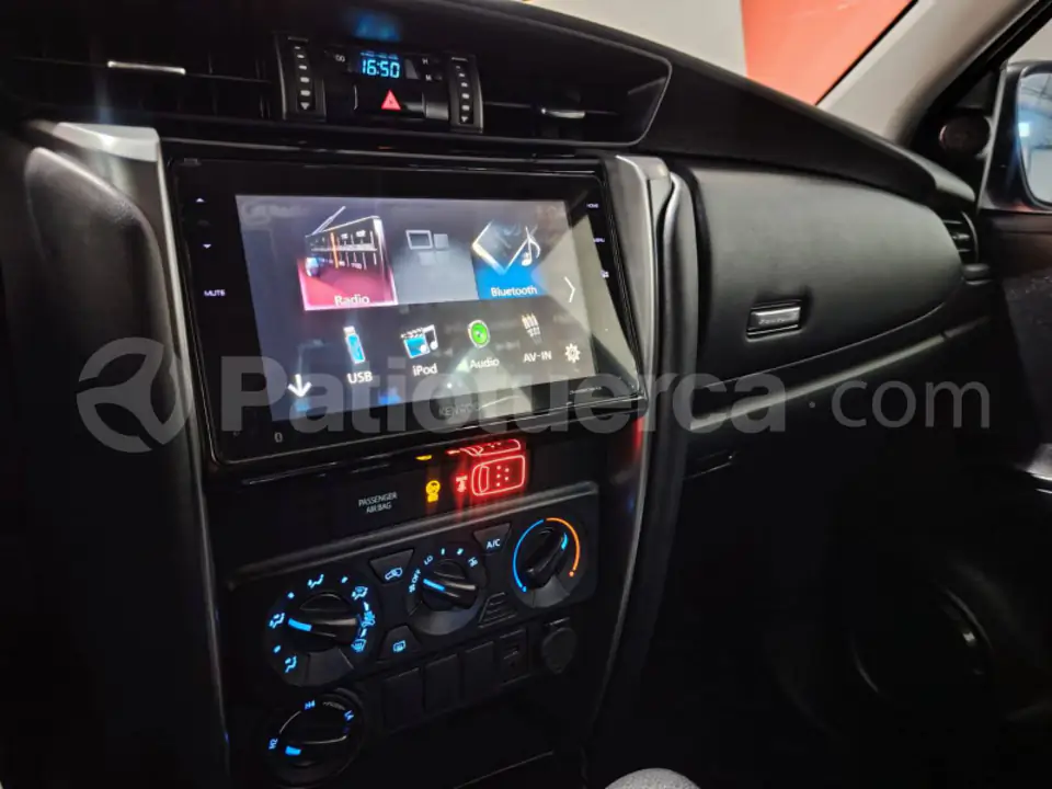 Foto 24 de Toyota New Fortuner