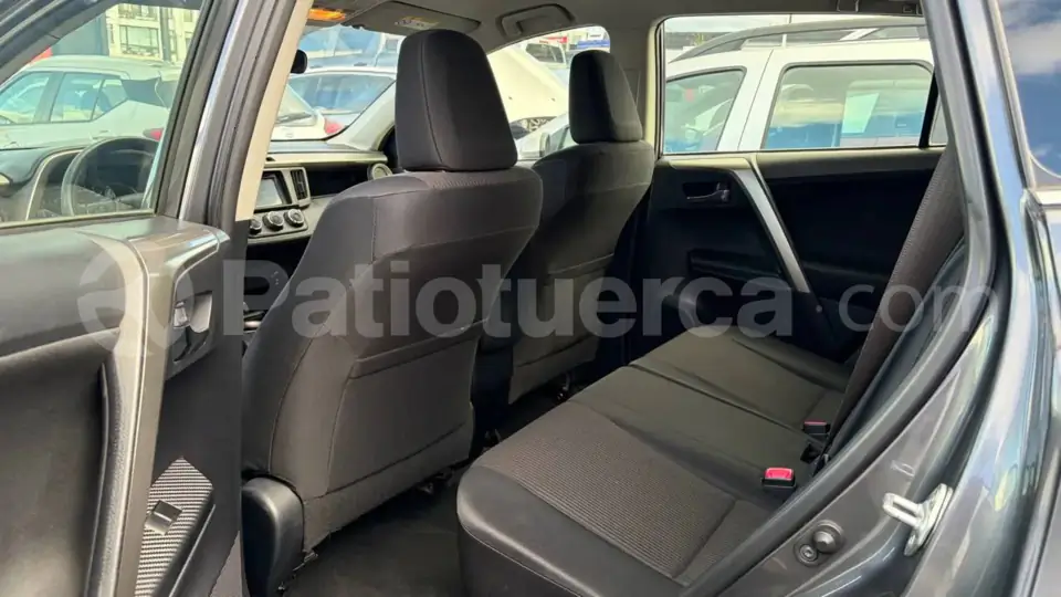 Foto 6 de Toyota RAV 4