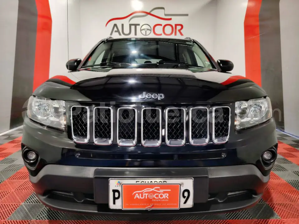 Foto 2 de Jeep Compass Sport