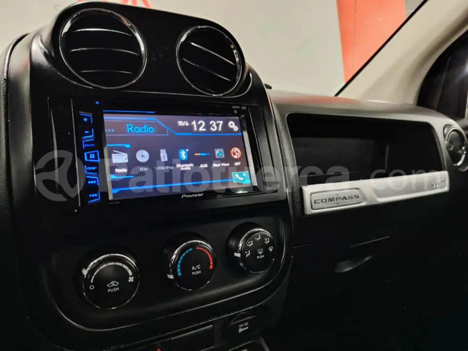 Foto 10 de Jeep Compass Sport