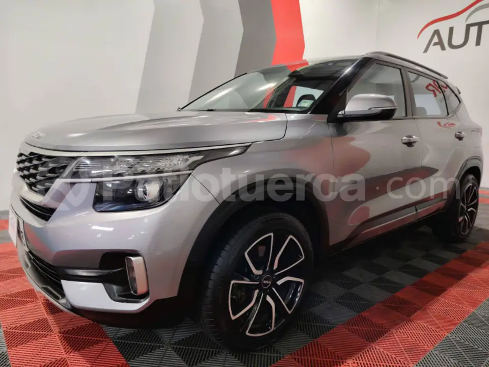 Foto 2 de Kia Seltos EX