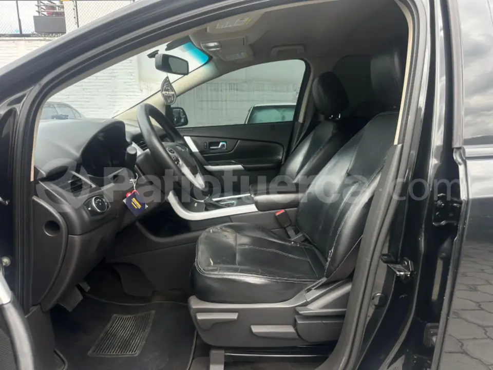 Foto 6 de Ford Edge SE