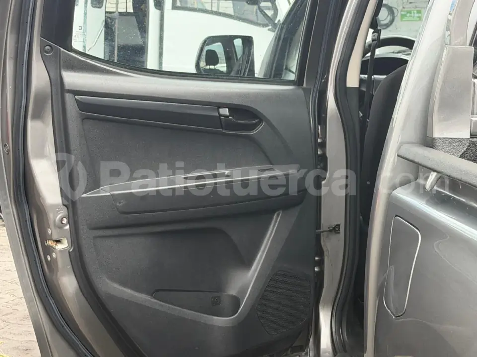 Foto 11 de Chevrolet DMAX CRDI 3.0 4X2 TM DIESEL