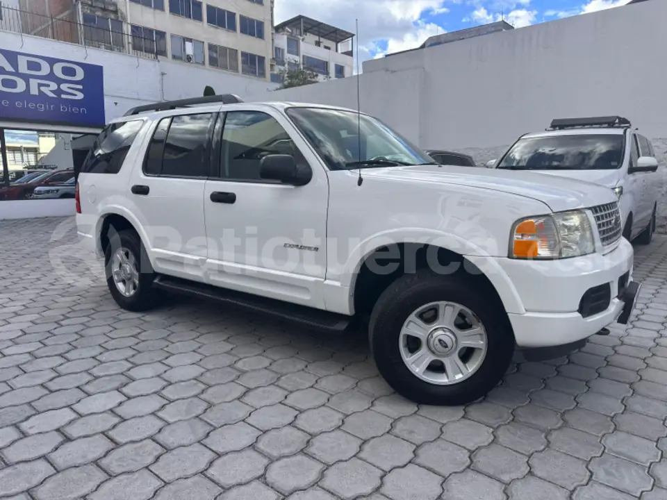 Foto 2 de Ford Explorer XLT